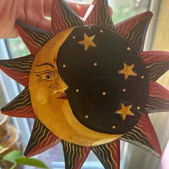 Vtg Wooden Hand Painted Sun Moon Face Hanging Ornament Christmas Indonesia 7” - Picture 15 of 16